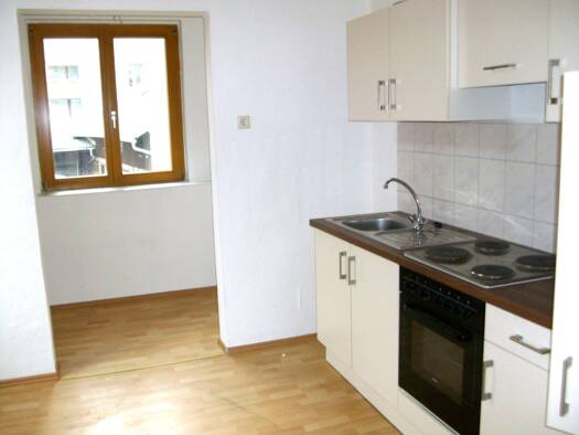 Wohnung zum Kauf als Kapitalanlage geeignet 84.000 € 3 Zimmer 83 m² Sonneberg 96515