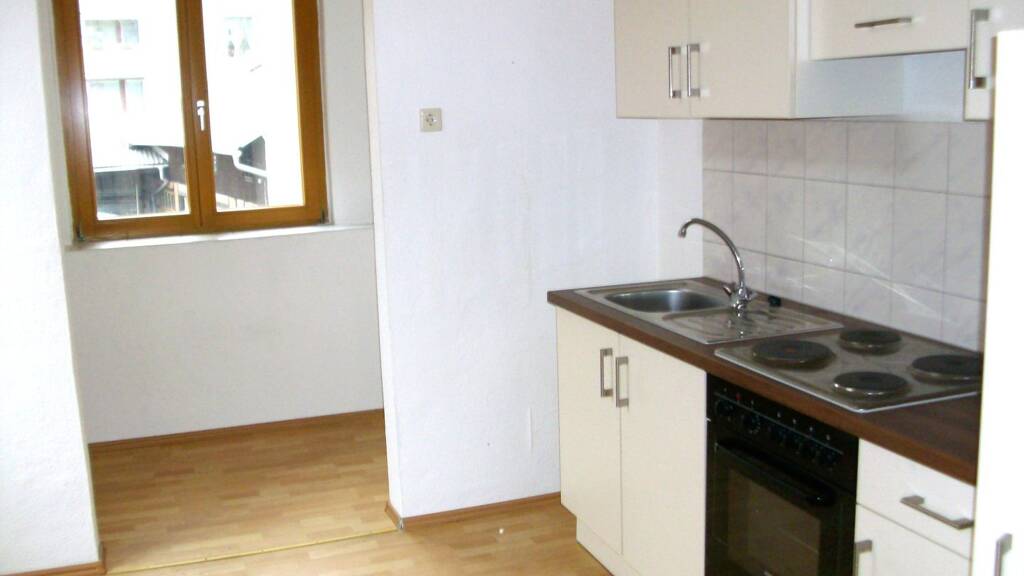 Wohnung zum Kauf als Kapitalanlage geeignet 84.000 € 3 Zimmer 83 m² Sonneberg 96515