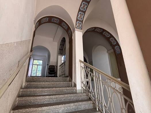 Wohnung zur Miete 379 € 2 Zimmer 88,9 m² Geschoss 2/4 frei ab 01.10.2026 Pausaer Straße 80 Haselbrunn Plauen 08525