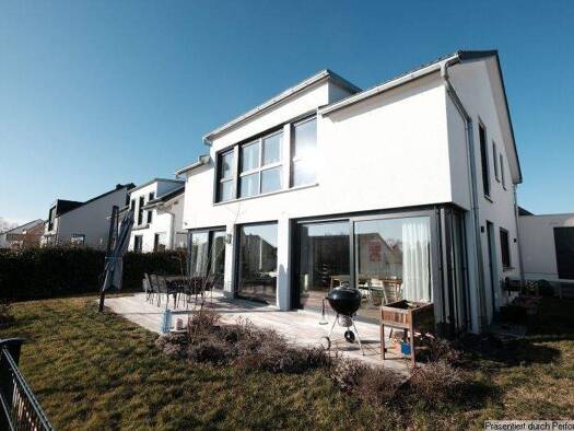 Einfamilienhaus zum Kauf provisionsfrei 1.299.000 € 7 Zimmer 201 m² 433 m² Grundstück Neckargröningen Remseck 71686