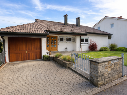 Einfamilienhaus zum Kauf 585.000 € 7 Zimmer 160 m² 560 m² Grundstück Albershausen 73095