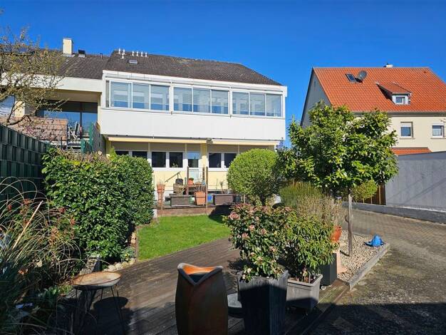 Haus zum Kauf als Kapitalanlage geeignet 630.000 € 10 Zimmer 320 m² 620 m² Grundstück Bergrheinfeld 97493