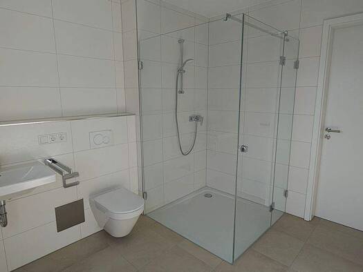 Wohnung zur Miete - Erstbezug 1.660 € 2 Zimmer 76,5 m² EG frei ab sofort Obere Bahnhofstraße 32 Germering Germering 82110