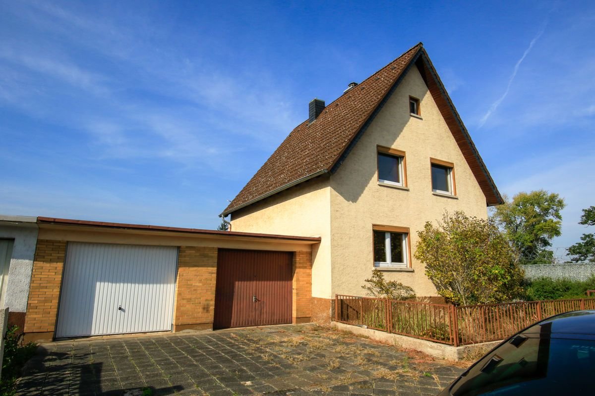 Einfamilienhaus zum Kauf 155.000 € 4 Zimmer 95 m²<br/>Wohnfläche 704 m²<br/>Grundstück Blumenau - Sandtorf Mannheim 68307