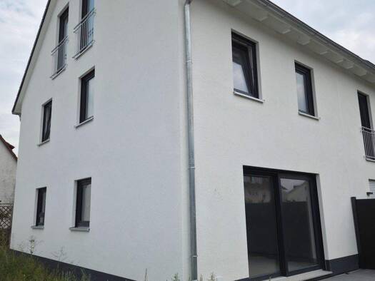 Reihenendhaus zum Kauf provisionsfrei 540.000 € 6 Zimmer 149 m² 266 m² Grundstück Steingasse 14 Langensendelbach Langensendelbach 91094