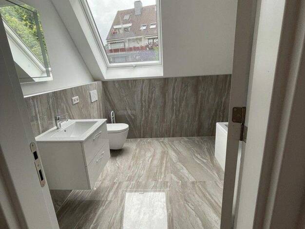 Maisonette zur Miete - Erstbezug 2.800 € 5 Zimmer 95 m² 2. Geschoss Unterbach Düsseldorf 40627