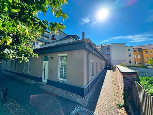 Wohnung zur Miete 800 € 4 Zimmer 107,5 m² 3. Geschoss frei ab 01.11.2026 Karl-Liebknecht-Straße 1 d Ostviertel Gera 07546