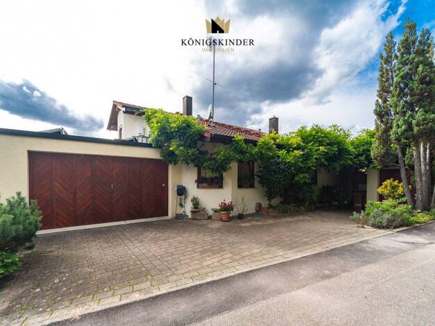 Mehrfamilienhaus zum Kauf 849.000 € 9 Zimmer 325 m² 452 m² Grundstück Neckarwestheim 74382