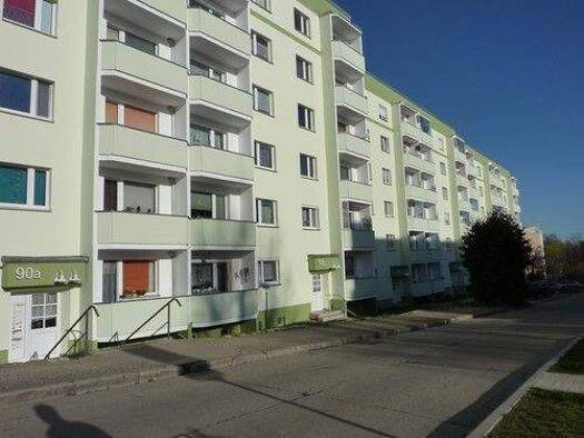 Wohnung zum Kauf 29.500 € 2 Zimmer 50 m² Geschoss 2/5 frei ab sofort Weißenfels 06667