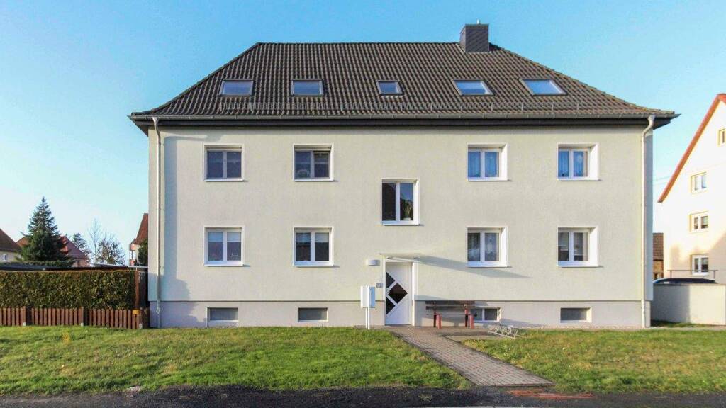 Mehrfamilienhaus zum Kauf als Kapitalanlage geeignet 440.000 € 15 Zimmer 323 m² 2.450,1 m² Grundstück Deutzen Neukieritzsch 04575