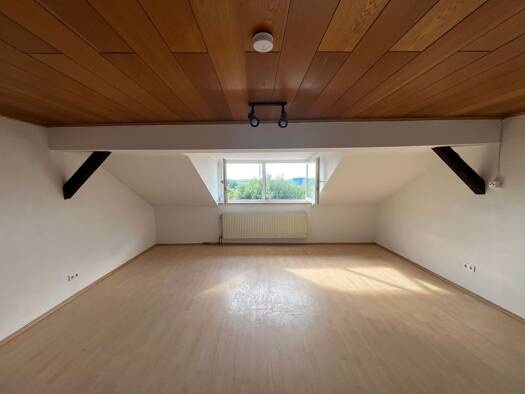 Wohnung zur Miete 470 € 1,5 Zimmer 50 m² Geschoss 2/3 frei ab sofort Wetzendorfer Straße 217 Wetzendorf Nürnberg 90427