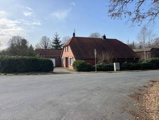 Einfamilienhaus zum Kauf 298.000 € 5 Zimmer 140 m² 2.241 m² Grundstück Bekhausen 26180