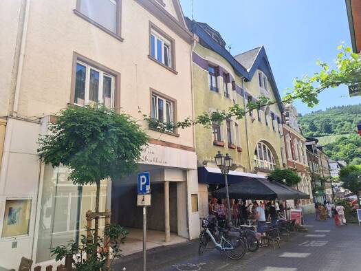 Haus zum Kauf 359.000 € 8 Zimmer 210 m² 270 m² Grundstück Trarbach Traben-Trarbach 56841