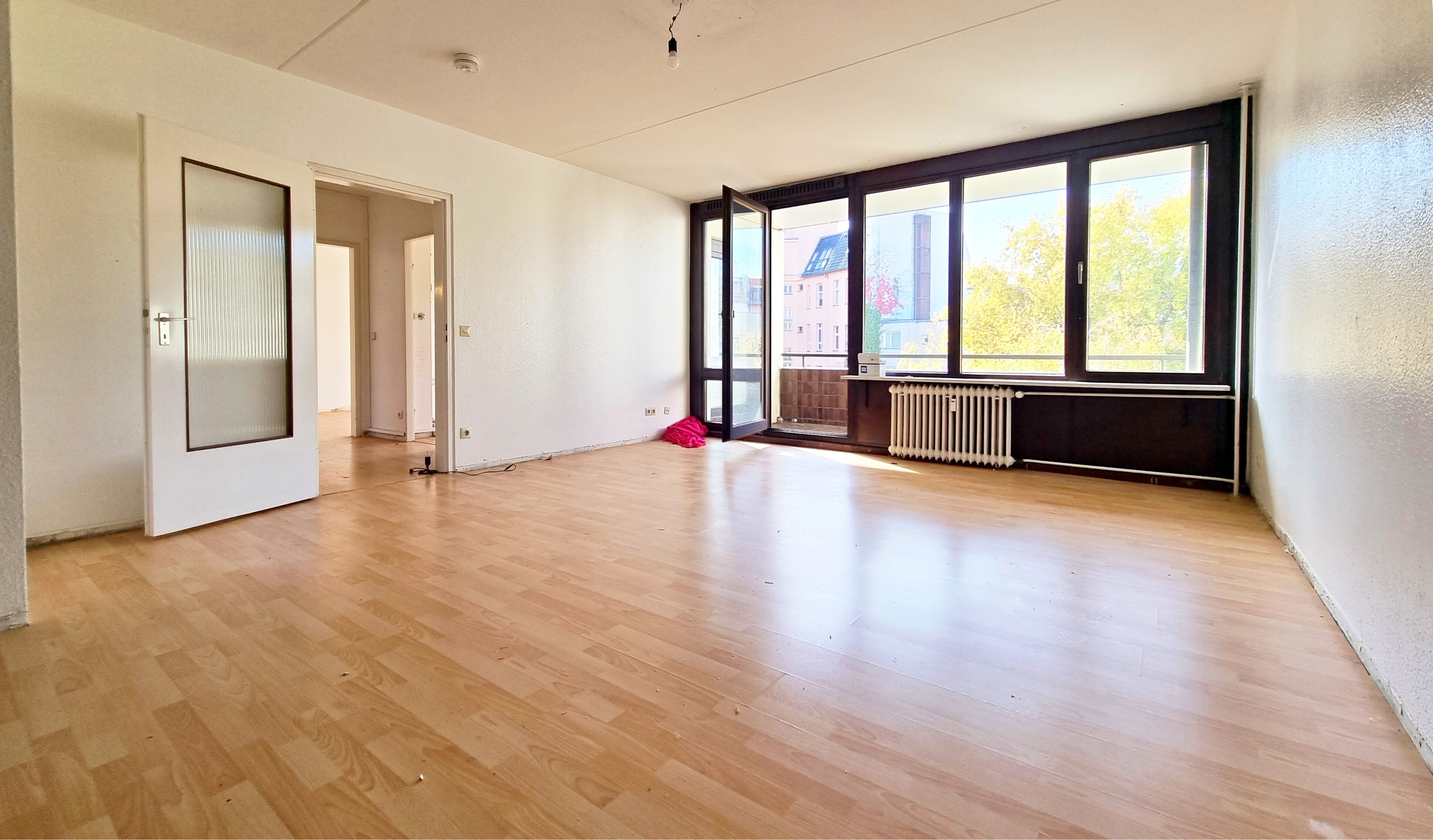 Wohnung zum Kauf 338.000 € 2 Zimmer 64 m²<br/>Wohnfläche 4.<br/>Geschoss ab sofort<br/>Verfügbarkeit Lewishamstr. 9 Charlottenburg Berlin 10629