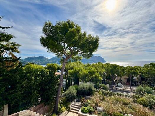 Einfamilienhaus zum Kauf 3.950.000 € 202 m² 798 m² Grundstück Grande Couronne Cassis 14700