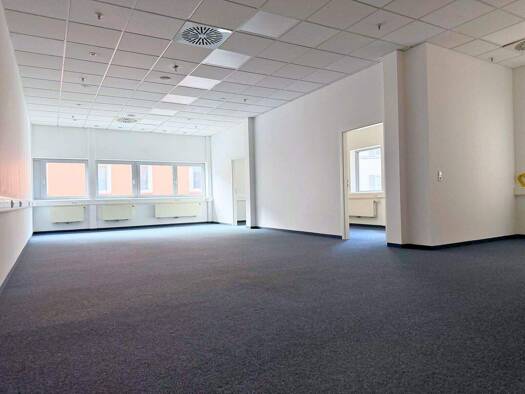 Bürofläche zur Miete 980 € 3 Zimmer 98 m² Bürofläche Nagold 72202