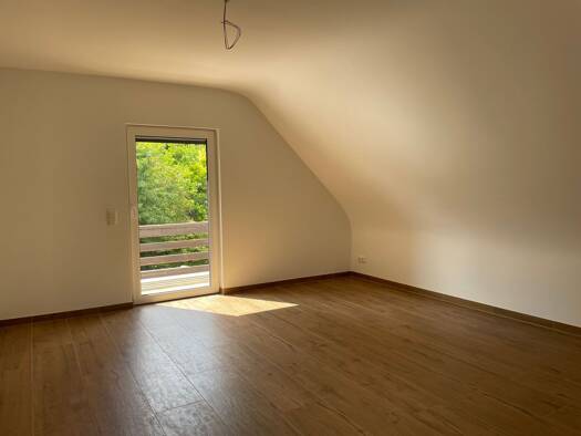 Wohnung zur Miete 1.390 € 3 Zimmer 107 m² frei ab sofort Butzbach 35510