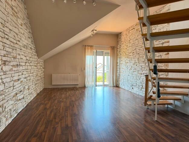 Maisonette zur Miete 1.050 € 3,5 Zimmer 101,7 m² 2. Geschoss frei ab sofort Höchstadt Höchstadt a.d.Aisch 91315