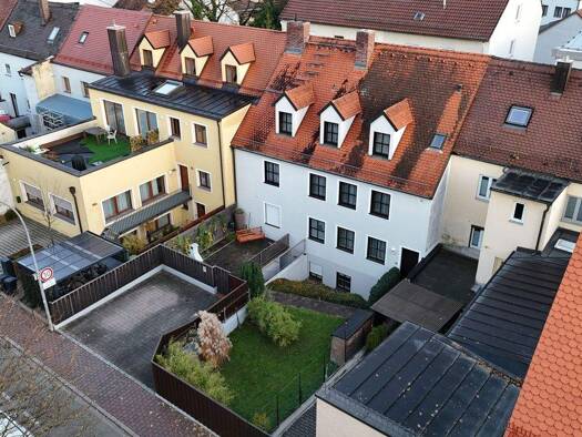 Reihenmittelhaus zum Kauf 1.400.000 € 7 Zimmer 211 m² 278 m² Grundstück Freising 85354