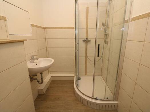 Wohnung zur Miete 619 € 3 Zimmer 94,2 m² 3. Geschoss Paul-Müller-Straße 66 Freiberg Freiberg 09599