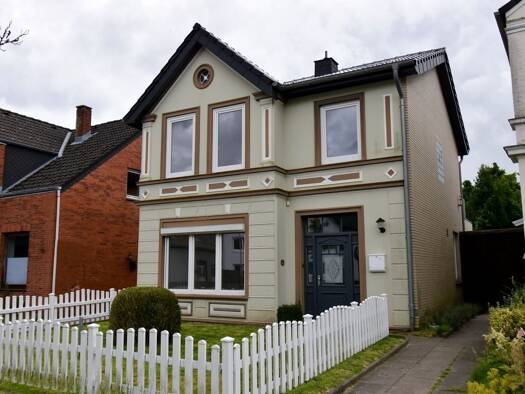 Einfamilienhaus zum Kauf 380.000 € 3 Zimmer 112 m² 398 m² Grundstück Marne 25709