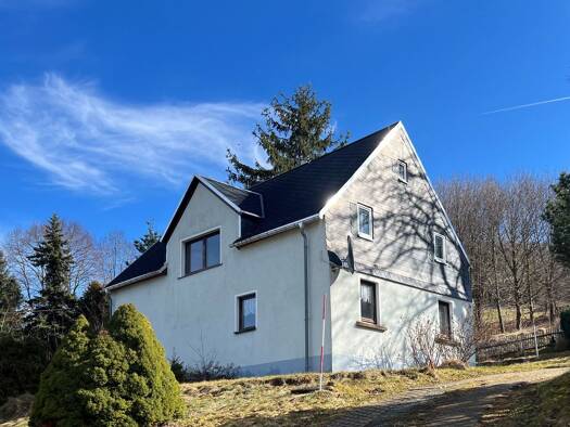 Einfamilienhaus zum Kauf 139.000 € 1 Zimmer frei ab sofort Gelenauer Straße 39 Kemtau Burkhardtsdorf 09235