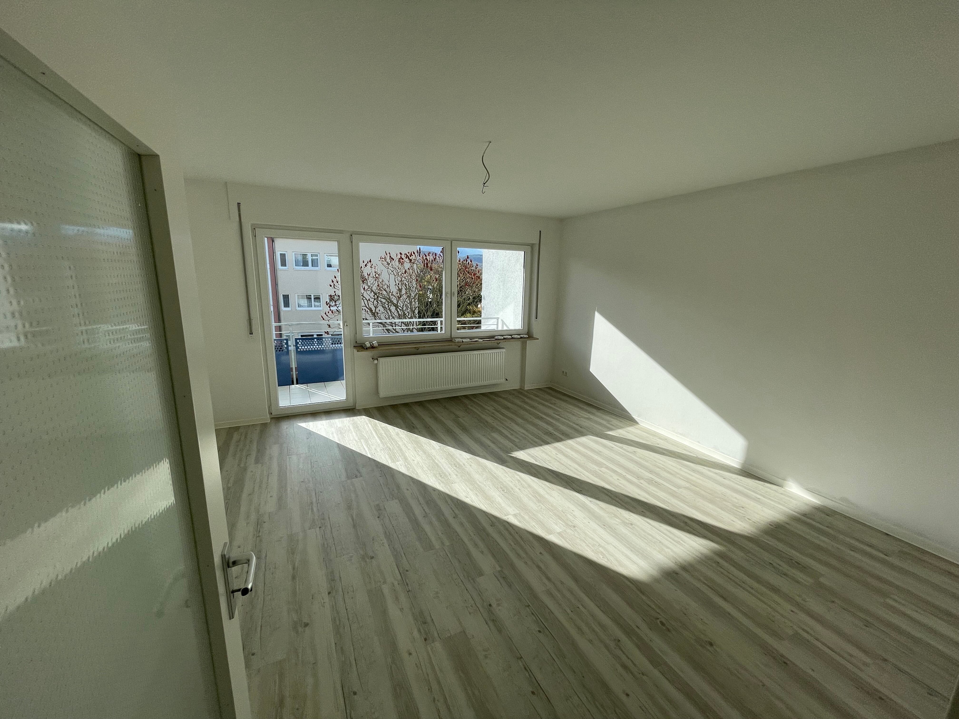 Wohnung zur Miete 814 € 4 Zimmer 92 m²<br/>Wohnfläche 2.<br/>Geschoss 16.01.2025<br/>Verfügbarkeit Spitzenbergstraße 11 Manzen - Ursenwang - St. Gotthart Göppingen 73037