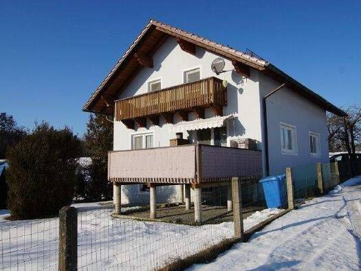 Mehrfamilienhaus zum Kauf 375.000 € 4,5 Zimmer 117,8 m² 750 m² Grundstück Spormühle Rattiszell 94372