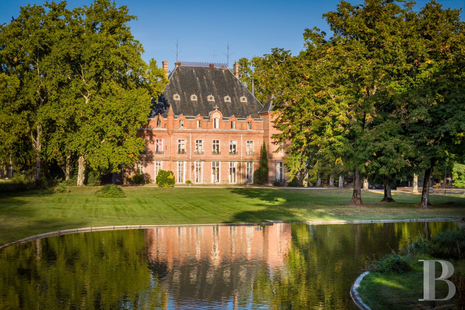 Schloss zum Kauf 3.300.000 € 20 Zimmer 2.400 m²<br/>Wohnfläche 92.810 m²<br/>Grundstück Capitole Toulouse 31000