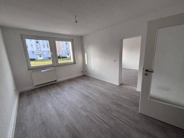 Wohnung zur Miete 321 € 2 Zimmer 47,2 m² EG Robert-Koch-Straße 24 Eisenhüttenstadt 15890