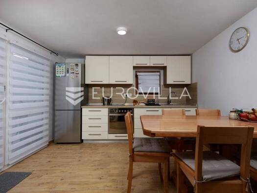 Haus zum Kauf 269.000 € 2 Zimmer 100 m² Milovcici Malinska