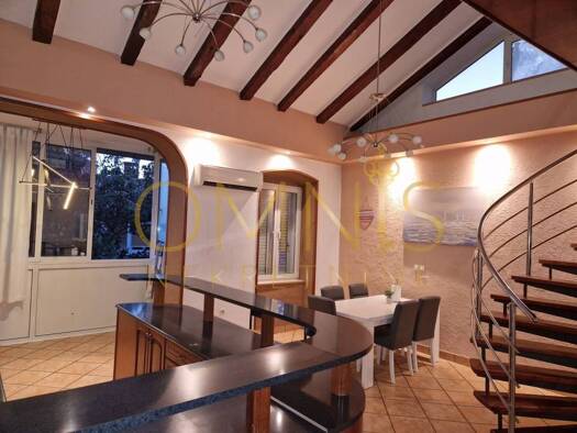 Wohnung zur Miete 250 € 5 Zimmer 130 m² 3. Geschoss Rijeka