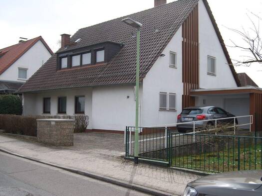 Einfamilienhaus zum Kauf 650.000 € 8 Zimmer 177,4 m² 640 m² Grundstück frei ab 01.03.2026 Birkenstraße 39 Friedberg Friedberg (Hessen) 61169