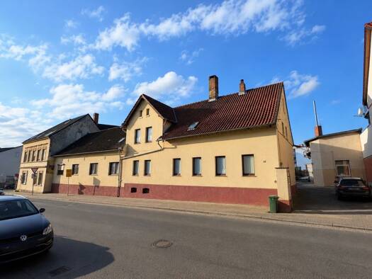 Mehrfamilienhaus zum Kauf 299.000 € 384,4 m² 895 m² Grundstück Schöningen 38364