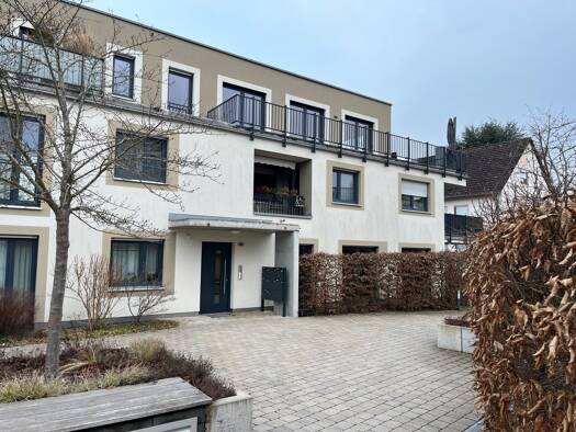 Penthouse zur Miete 1.390 € 2,5 Zimmer 102 m² Geschoss 2/3 frei ab 01.04.2026 Katzwang Nürnberg 90455