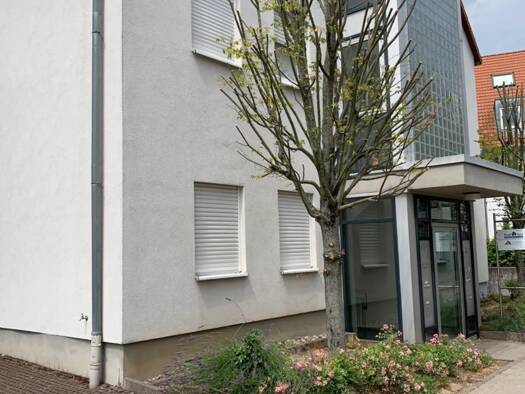 Bürofläche zur Miete provisionsfrei 800 € 2 Zimmer 71,1 m² Bürofläche teilbar ab 71,1 m² Hofheim 65719