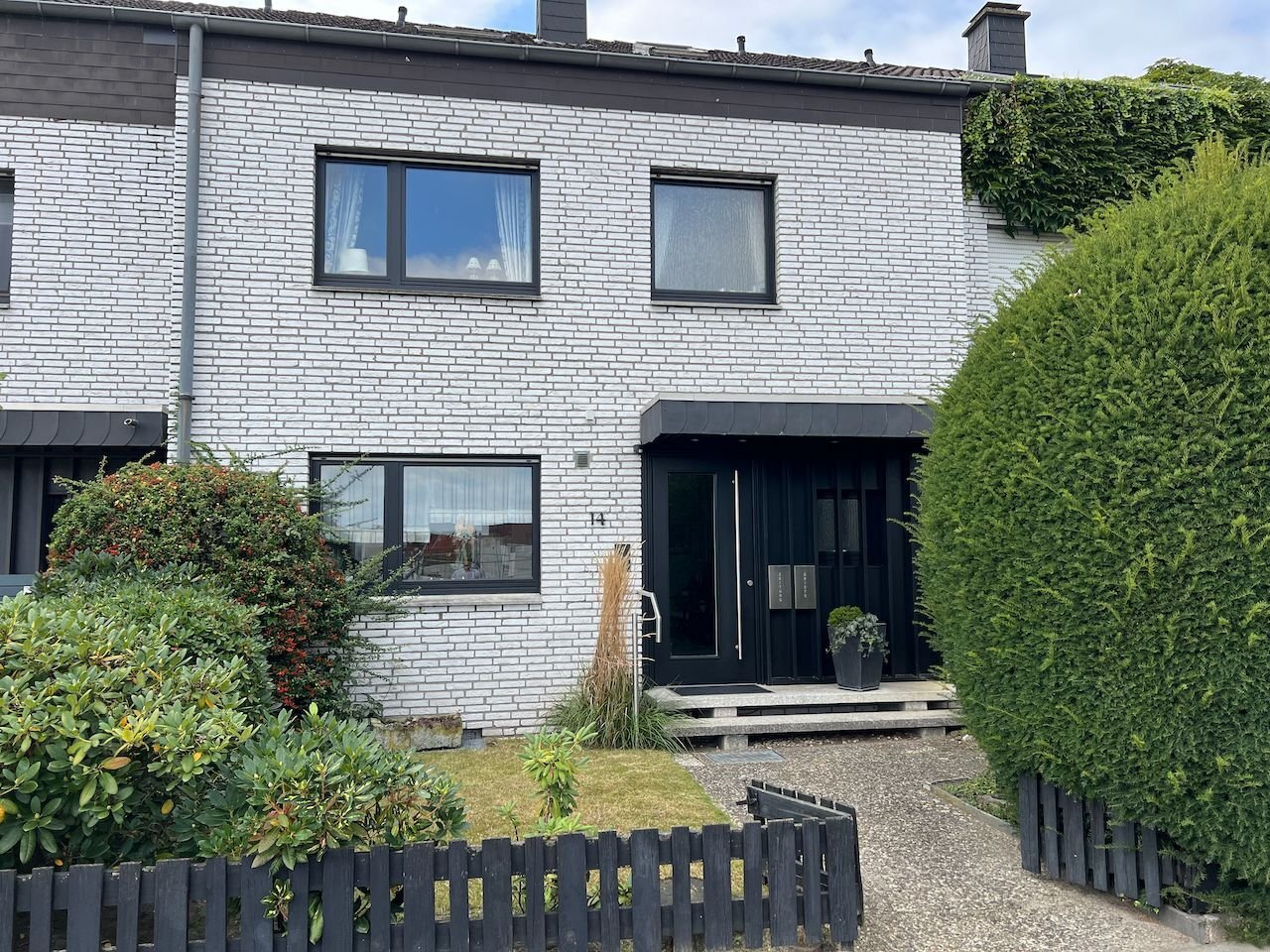 Reihenmittelhaus zum Kauf provisionsfrei 295.000 € 5 Zimmer 152 m²<br/>Wohnfläche 327 m²<br/>Grundstück ab sofort<br/>Verfügbarkeit Orionweg 14 Gütersloh Gütersloh 33334