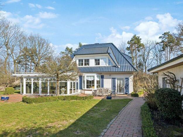 Sonstiges zum Kauf als Kapitalanlage geeignet 5 Zimmer 165,5 m² 1.500 m² Grundstück Geesthacht 21502