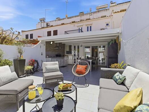 Einfamilienhaus zum Kauf 970.000 € 3 Zimmer 120 m² Quarteira