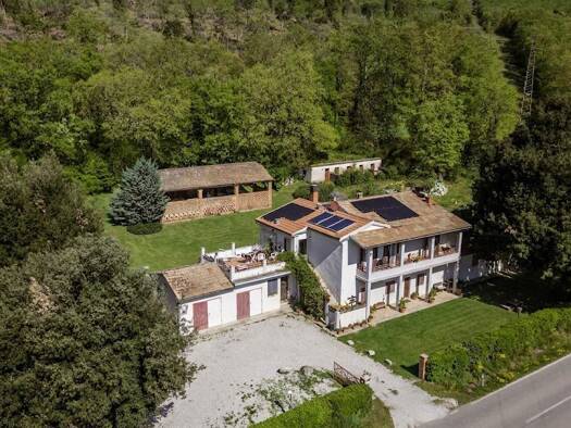 Bauernhaus zum Kauf 870.000 € 6 Zimmer 450 m² 25.000 m² Grundstück frei ab sofort Massa Marittima 58024