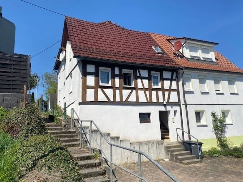 Doppelhaushälfte zum Kauf 229.000 € 4,5 Zimmer 91 m² 658 m² Grundstück Steinbach Backnang 71522