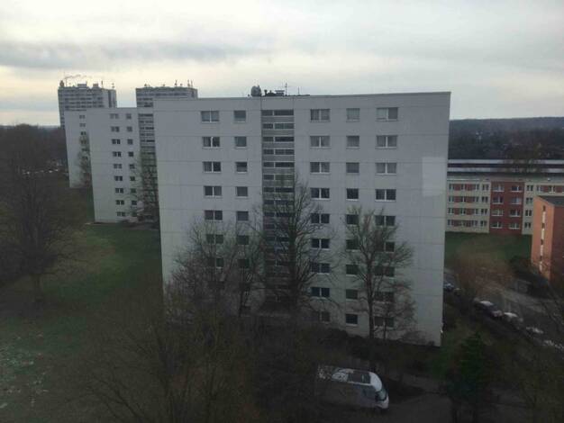 Wohnung zur Miete 681 € 2 Zimmer 67 m² 8. Geschoss frei ab 12.08.2025 Schneverdinger Weg 3 Wilstorf Hamburg 21079