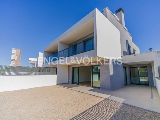 Chalet zur Miete 5.000 € 4 Zimmer 224 m² 190 m² Grundstück Ánfora 2 Alicante 03540