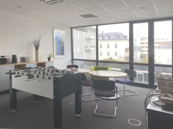 Bürofläche zur Miete 5.395 € 12 Zimmer 415 m²<br/>Bürofläche Innerer Osten Regensburg 93055