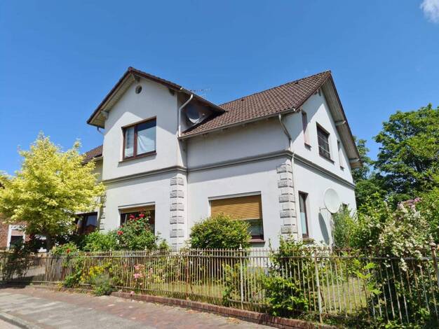 Sonstiges zum Kauf als Kapitalanlage geeignet 330.000 € 14 Zimmer 300 m² 1.472 m² Grundstück Varel 26316