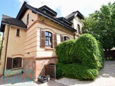 Mehrfamilienhaus zum Kauf 525.000 € 15 Zimmer 341 m² 1.384 m² Grundstück frei ab 01.08.2025 Diemitz Halle (Saale) 06116
