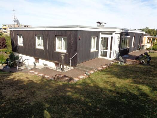 Bungalow zum Kauf 295.000 € 4 Zimmer 143 m² 974 m² Grundstück Wartberg Wertheim 97877