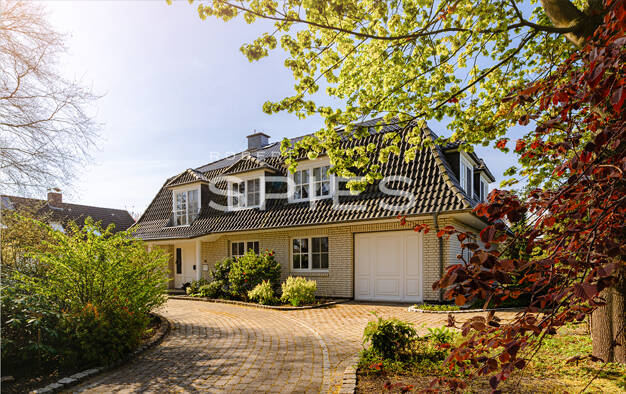 Einfamilienhaus zum Kauf 665.000 € 4,5 Zimmer 253 m² 1.083 m² Grundstück Grasberg Grasberg 28879