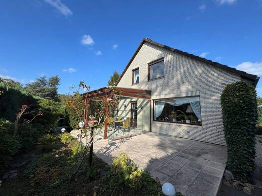 Einfamilienhaus zum Kauf 525.000 € 4 Zimmer 120 m² 530 m² Grundstück frei ab 01.03.2026 Eißendorf Hamburg 21077