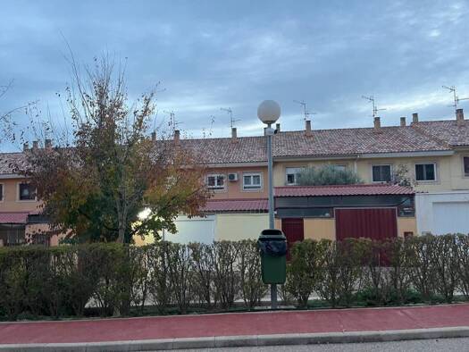 Reihenhaus zum Kauf 230.000 € 4 Zimmer 238 m² Almansa 02640